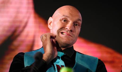 Nije ga strah Makhmudova, ali uljeza u pid&zcaron;ami je: Fury se seli