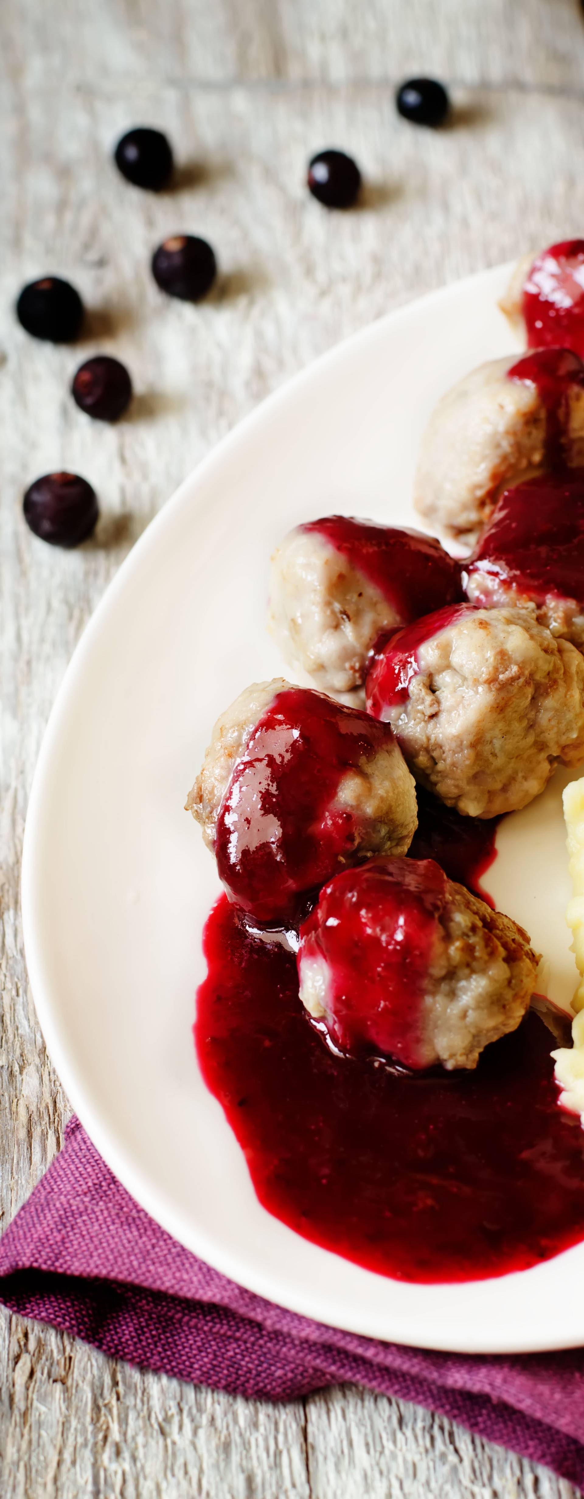 meatballs with berry sauce