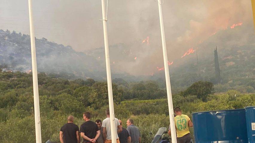 Sirene za uzbunu kod Trogira, kanaderi ugasili veliki požar