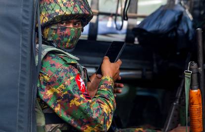 Facebook ugasio stranicu vojske Mjanmara zbog širenja nasilja