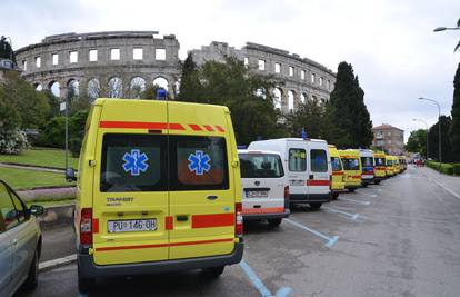 Pijani Nijemac u Puli napao i gurao djelatnike Hitne pomoći