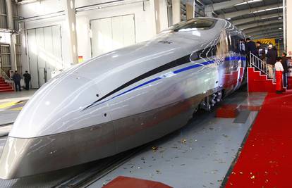 Izumili najbrži vlak na svijetu: Superexpress ide 500 na sat!