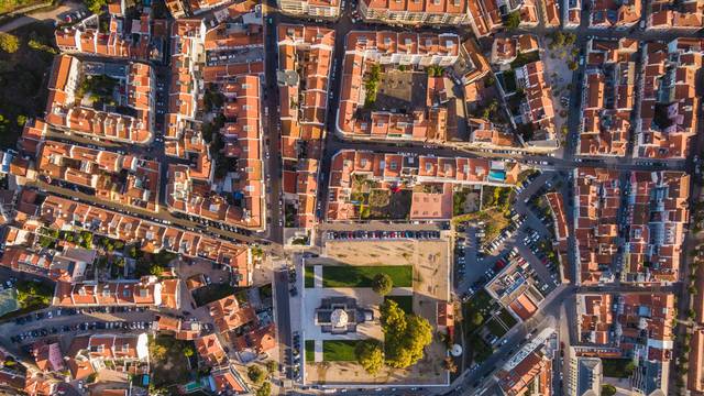 Aerial,Top,Down,View,Of,Traditional,Residential,Neighbourhood,At,Sunrise