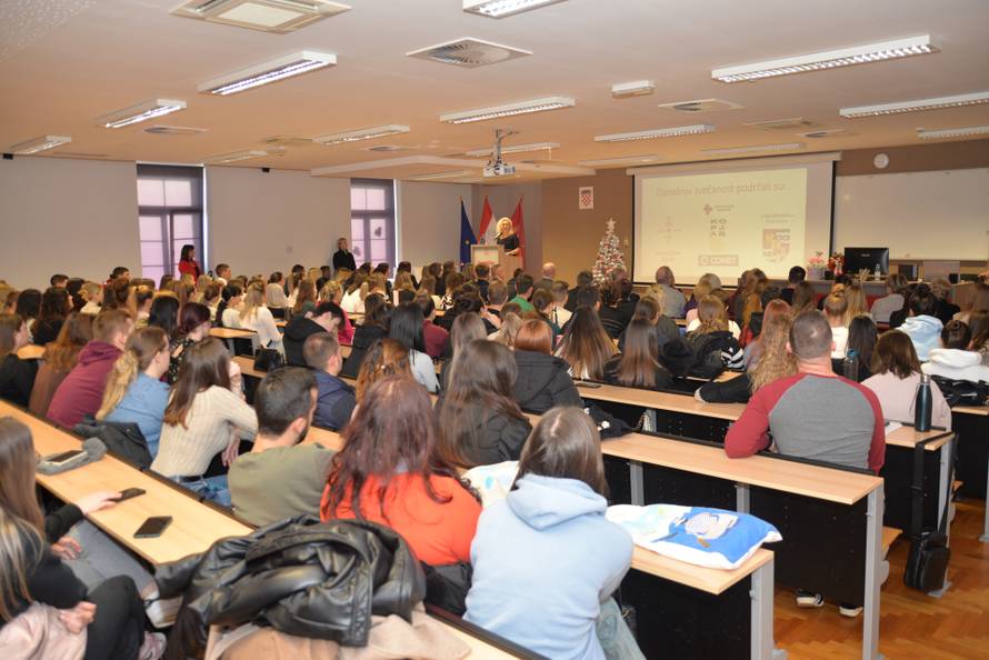 Najbolji studenti volonteri su dobili nagradu Petre Horvat