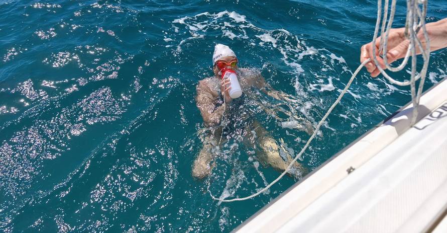 Dina Levačić preplivala Rottnest kanal: 'Hvala našim ljudima, digli su se u zoru da me podrže'