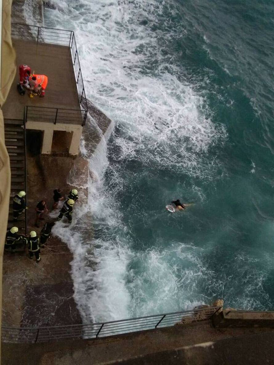 Tragično novogodišnje kupanje: Dva kupača utopila se u Rijeci