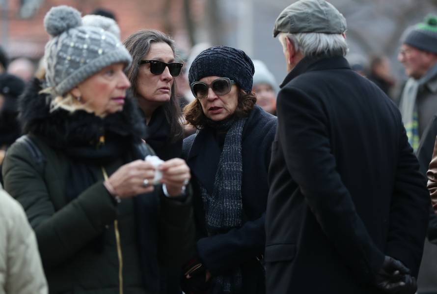 Oproštaj od oca uz tamburaše: Marko je jedva susprezao suze