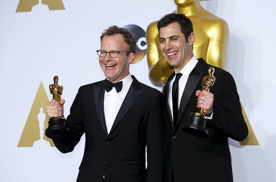 DiCaprio napokon uzeo kipić, najbolji film 2015. 'Spotlight'