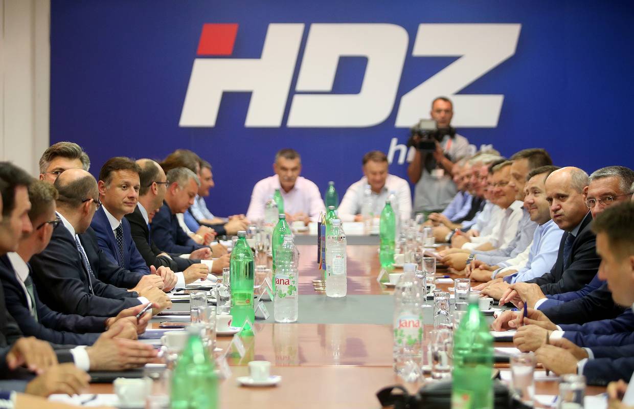 HDZ od donatora u pola godine dobio više od 4 milijuna kuna