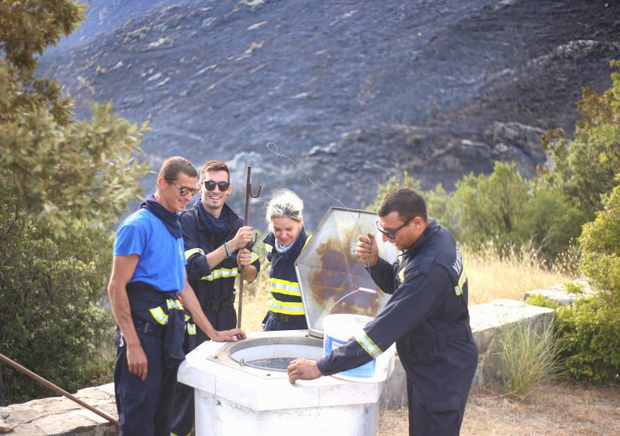 Vatrogasci spasili crkvu tako što su provalili u njen bunar: Ja san odma reka da je to sveta voda