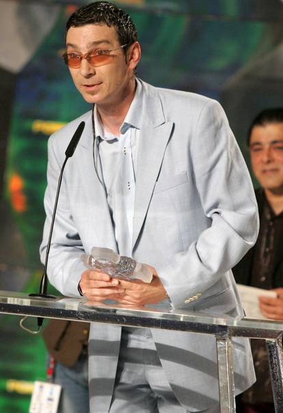ARHIVA - Uz album godine Oliver nagrađen Porinom u još tri kategorije 2006. godine