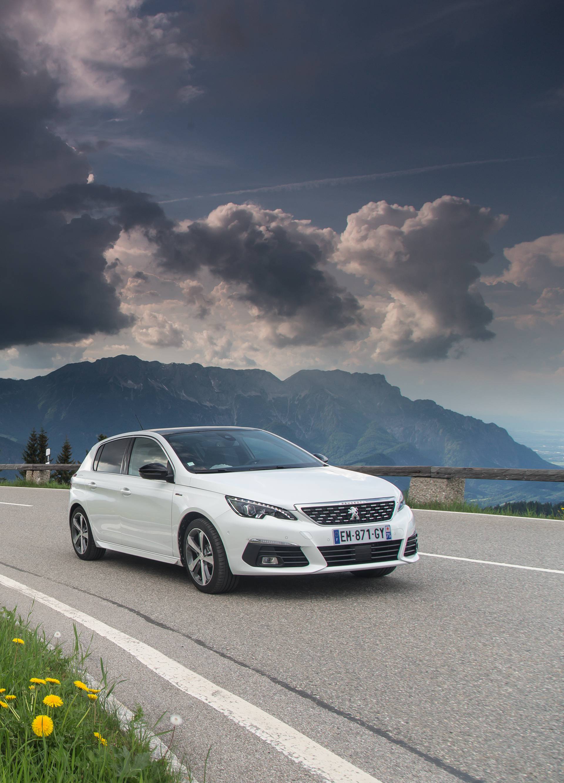 Ovo je najveći konkurent Golfu: Vozili smo novi Peugeot 308