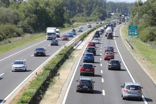 Karlovac: Gust promet na autocesti A1