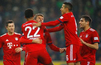 Bayern pregazio M'gladbach i sustigao Dortmund na vrhu!