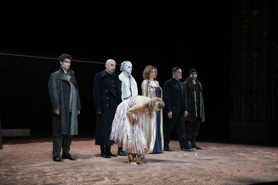 Nova predstava 'Trilogija o Agamemnonu 2.0' dobila ovacije mnogobrojne publike