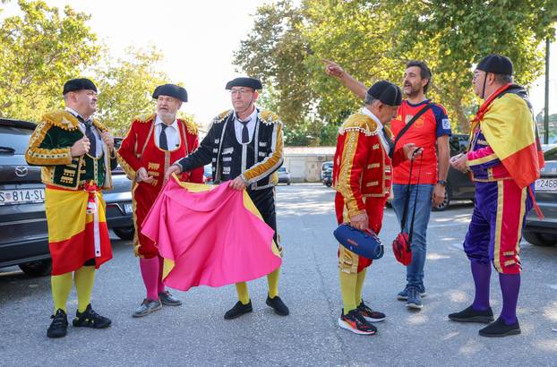 Split:  Hrvatski i španjolski navijači u sjajnoj atmosferi uoči utakmice Lige nacija