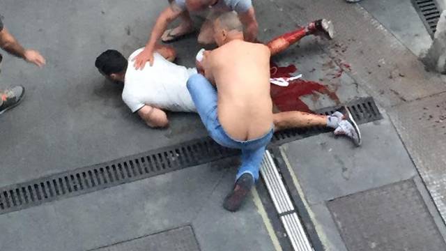 Jezivi prizori iz Splita: Krvav zapomagao nakon pucnjave...