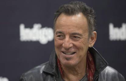 Springsteen skupo platio piće s obožavateljima: 'Nije bio pijan'