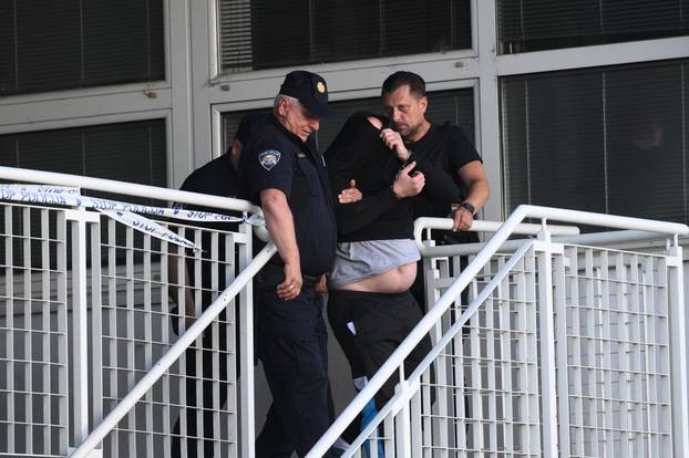 Zagreb: Dovo&dstrok;enje osumlji&ccaron;enika za ubojstvo u Dubravi 