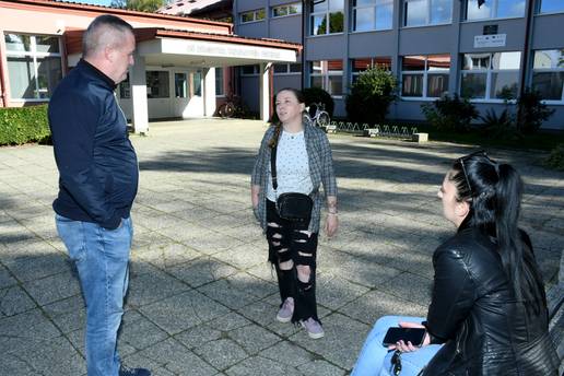 Uzeo novac, a djeca iz Petrinje ostala bez maturalca: 'Rekao je da čeka kredit, više se ne javlja'