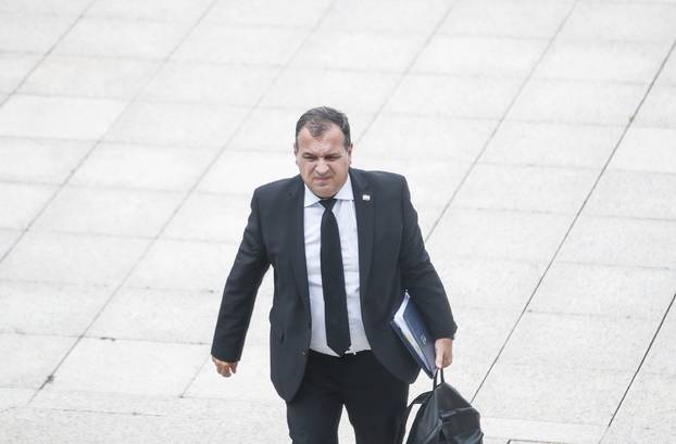 Zagreb: Dolazak premijera i ministara na sjednicu Vlade u NSK