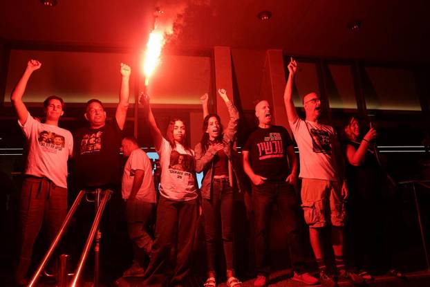 Reactions after Trump announced that Israel and Hamas agreed on the first phase of a Gaza ceasefire, in Tel Aviv