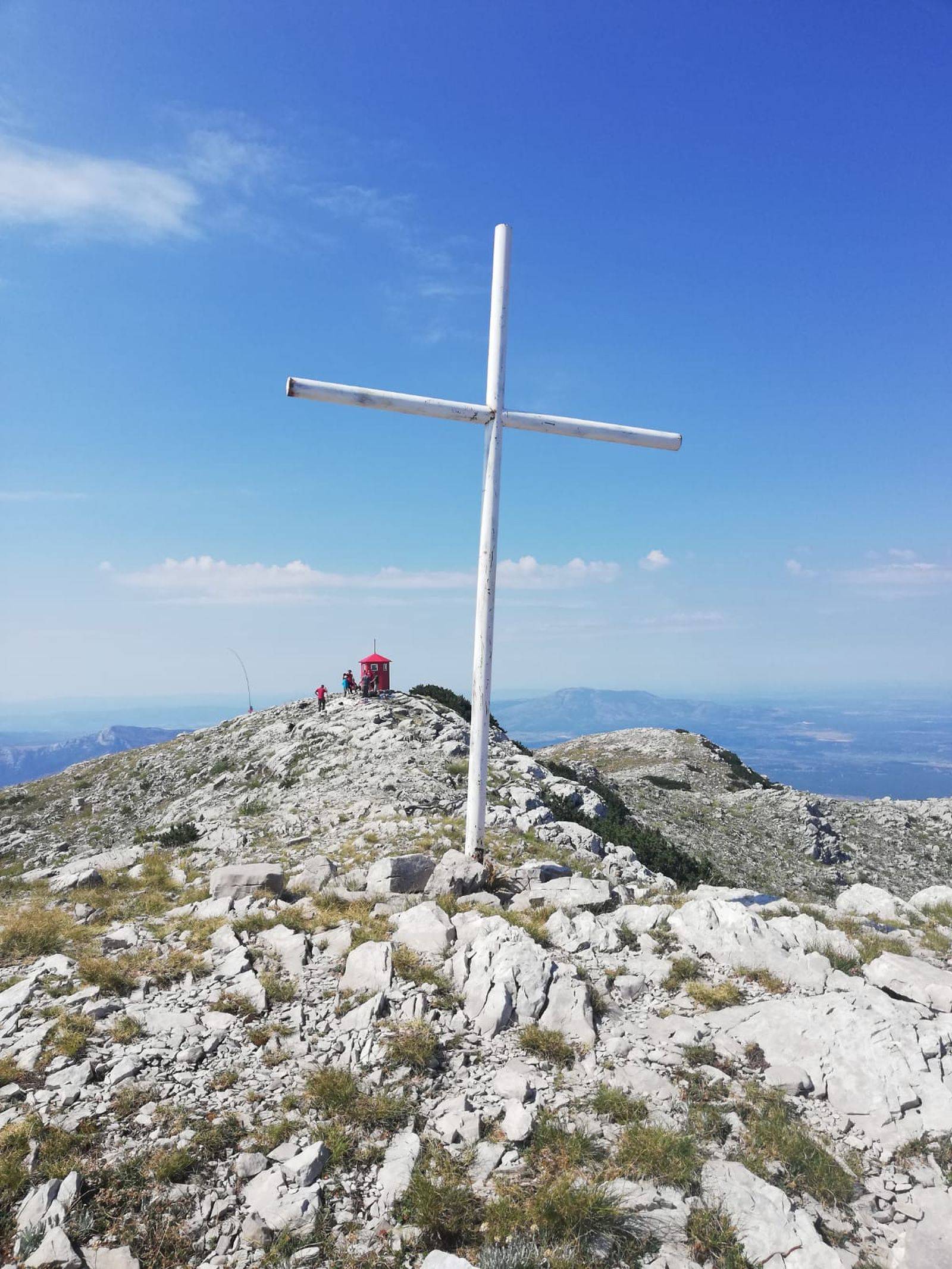 LetaÄka posada HRZ-a prevezla planinarsko skloniÅ¡te na najviÅ¡i hrvatski vrh