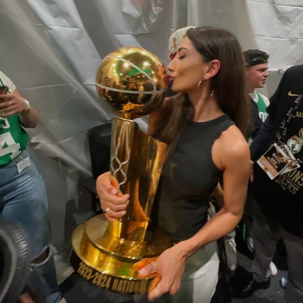 FOTO Ona ima košarku u malom prstu: 'Kažu da sam privlačna, ali meni je ovaj sport najbitniji'