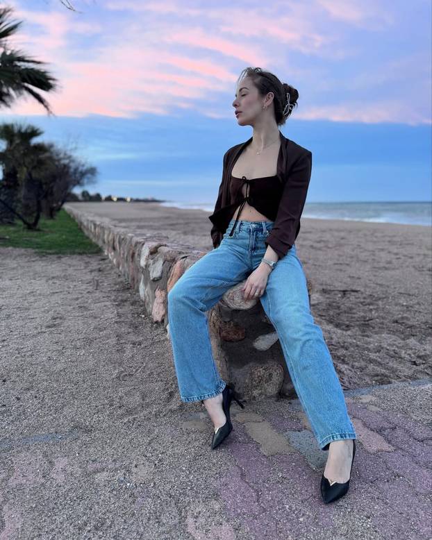 FOTO Najjači čovjek na svijetu ima 206 cm, a ljubi konobaricu od 157 cm. Tragedija ih zbližila...