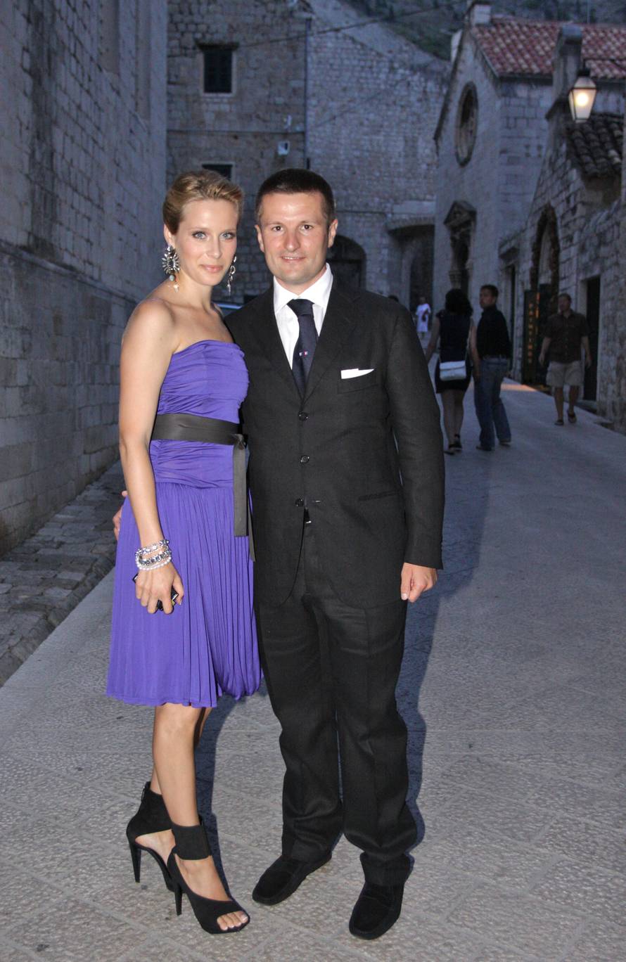 Od šampanjca s Tuđmanom i lente do rastave od Todorića