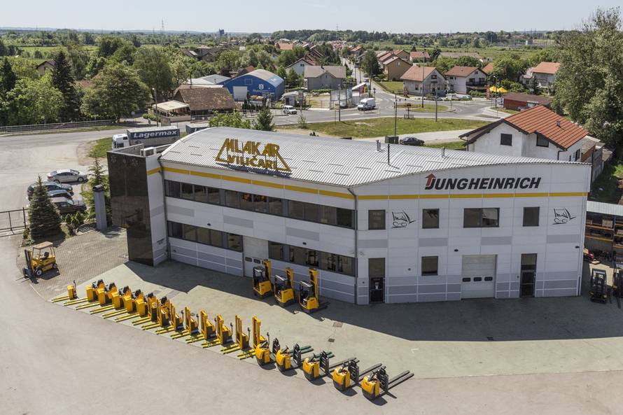 Mlakar viličari slave 25 godina suradnje s Jungheinrichom