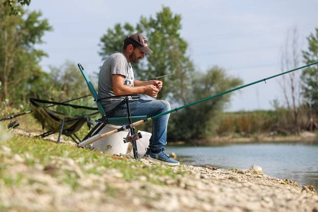Zagreb: Šoderice Blato omiljeno su okupljalište lokalnih ribiča
