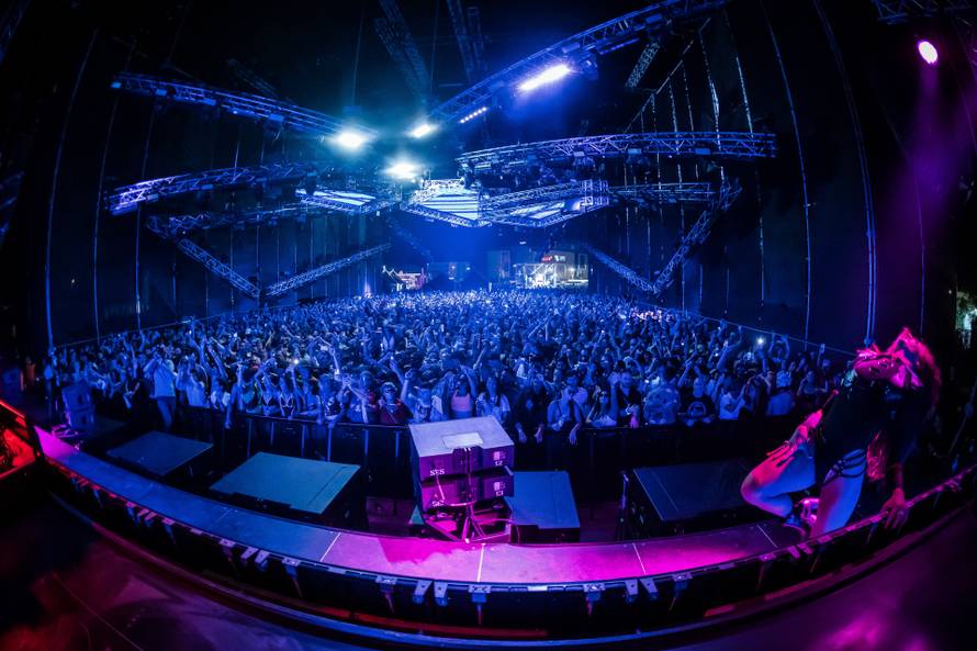 Split -  DJ-a Carl Cox