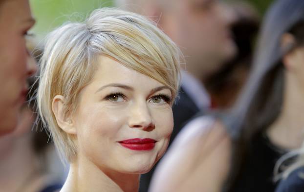 Actress Michelle Williams arrives at the American Theatre Wing
