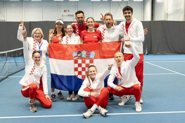 FOTO Hrvatice izbacile Srpkinje, pogledajte emotivnu proslavu