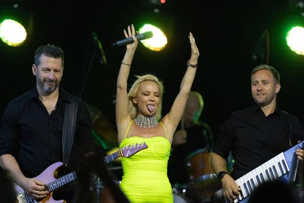 Andrijasevci: Koncert Maje Šuput i grupe Enjoy
