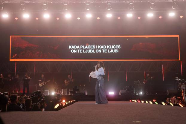 Zagreb: U Areni Zagreb održan koncert "Progledaj srcem"