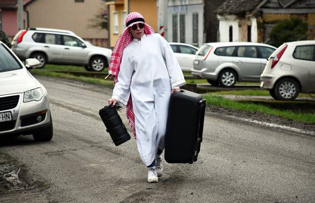 Donja Bebrina: Urnebesni pokladni utorak u Donjoj Bebrini