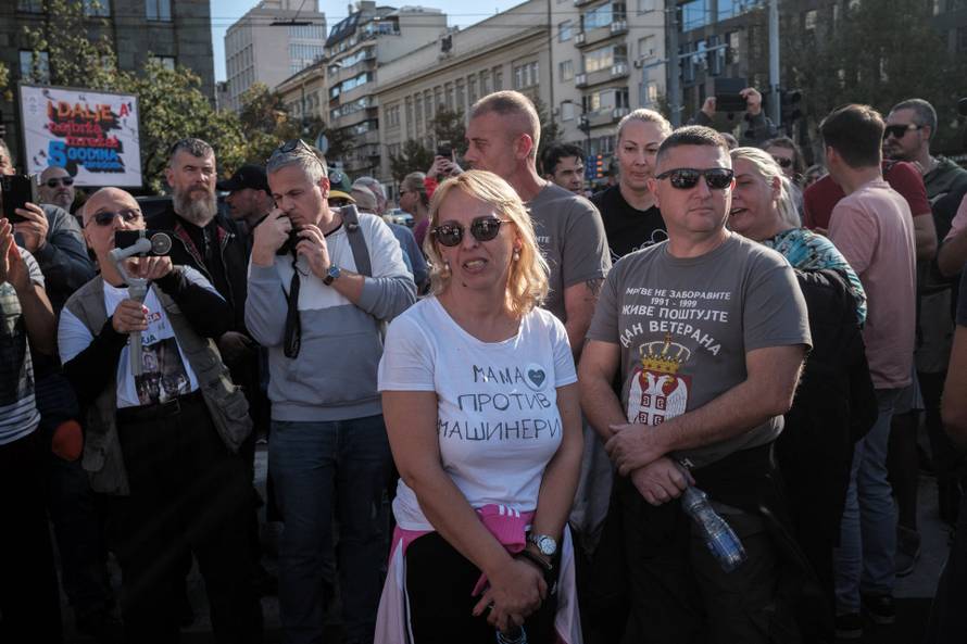 Serbian mother begins hunger strike over Novi Sad roof collapse in front of the parliament in Belgrade