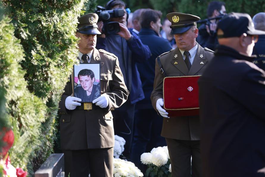 Vukovar:  Posljednji ispraćaj  Jean-Michela Nicoliera