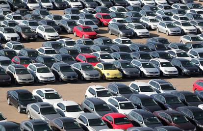 Crne prognoze: Prodaja novih auta u svijetu pada za 20 posto
