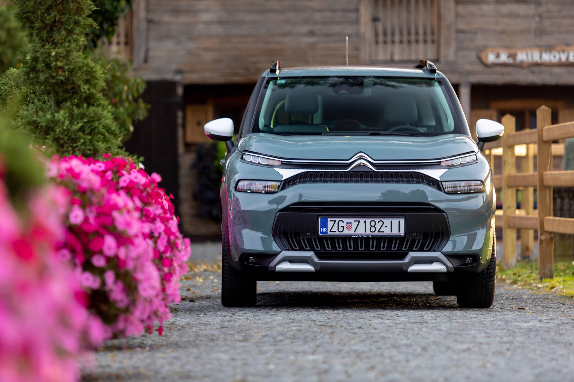 Citroën osvježio popularni SUV: C3 izgleda modernije i bolji je