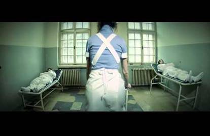 Spot za Hysteriju: 2CELLOS završili su na psihijatriji u Puli