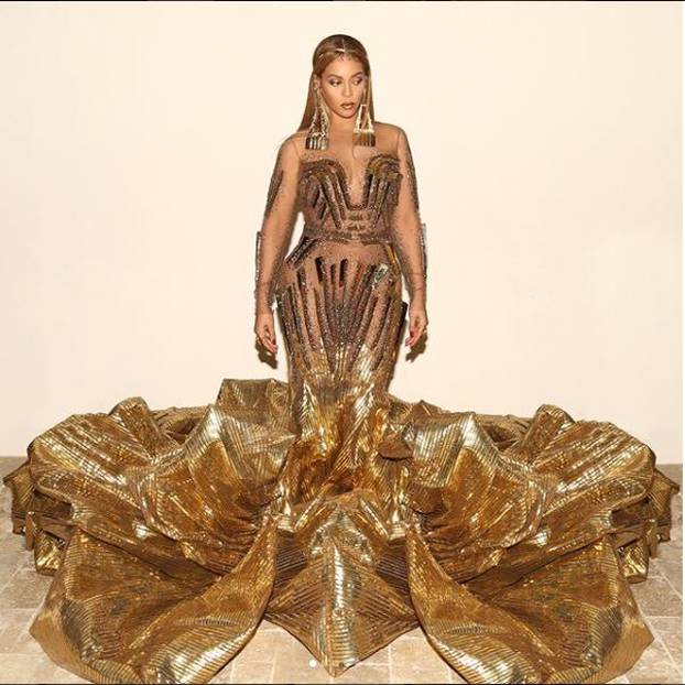 Seksepil bez kočnica: Beyoncé zavela sve u prozirnom korzetu