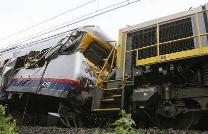 Belgija: Tridesetak ljudi ranjeno u sudaru vlakova