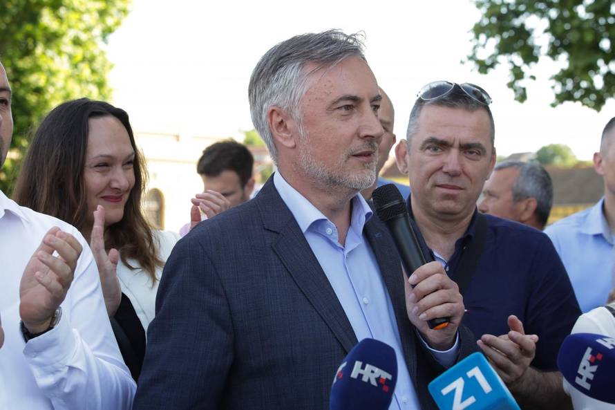 Okreću novac: Škoro se na račun politike više sluša u inozemstvu