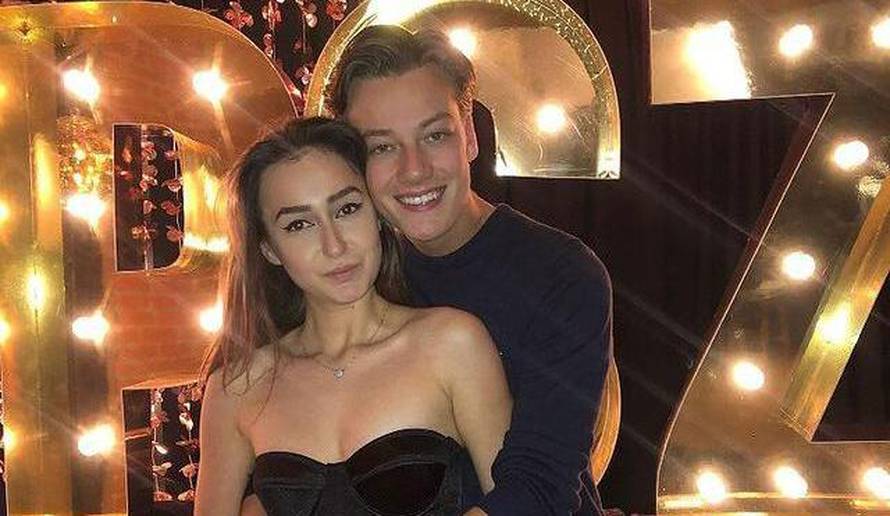 Thompson zapjevao na svadbi nećakinje: Otpjevao 'Samo je ljubav tajna dvaju svjetova'