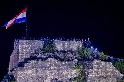 FOTO Spektakl u Imotskom: Evo kako je izgledao koncert Bulića, Thompsona i Zečića na stadionu