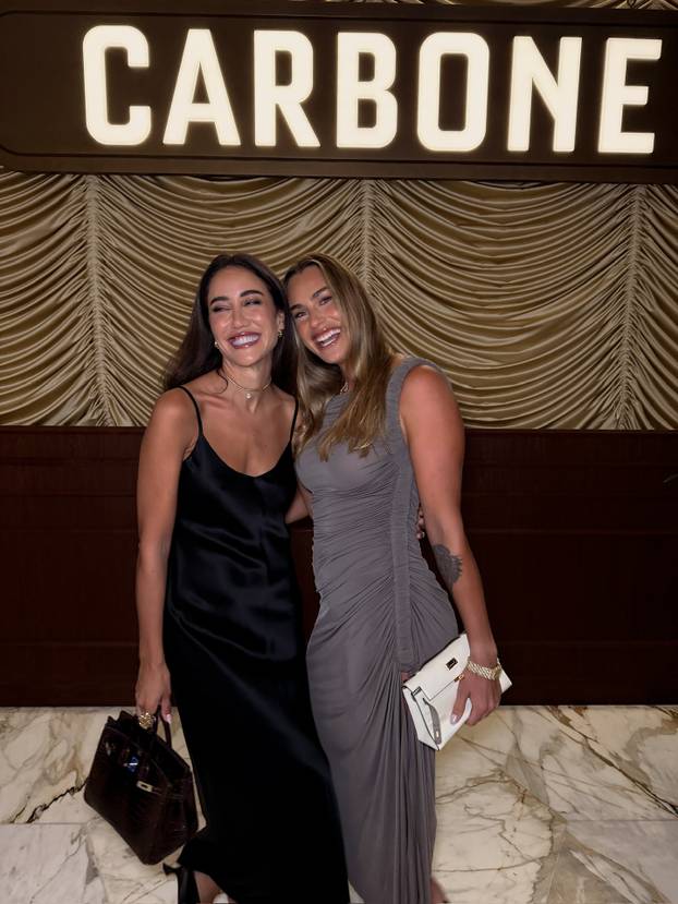 FOTO Najzgodnija tenisačica istaknula obline u uskoj majici