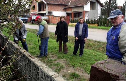 Vinkovci: Na petogodišnje dijete pao betonski zid